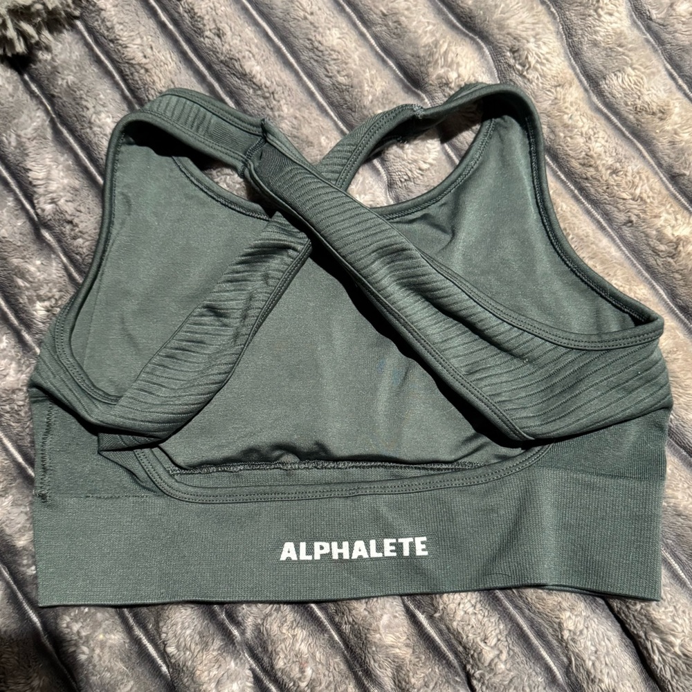 Alphalete Women's Deep Green Sports Bra